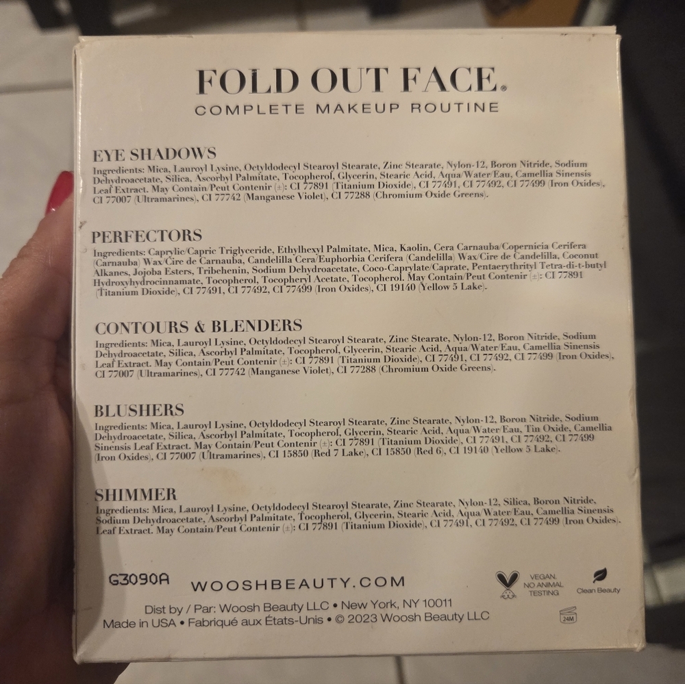 Woosh Beauty "Fold Out Face" complete Makeup Palette - Picture 4 of 17